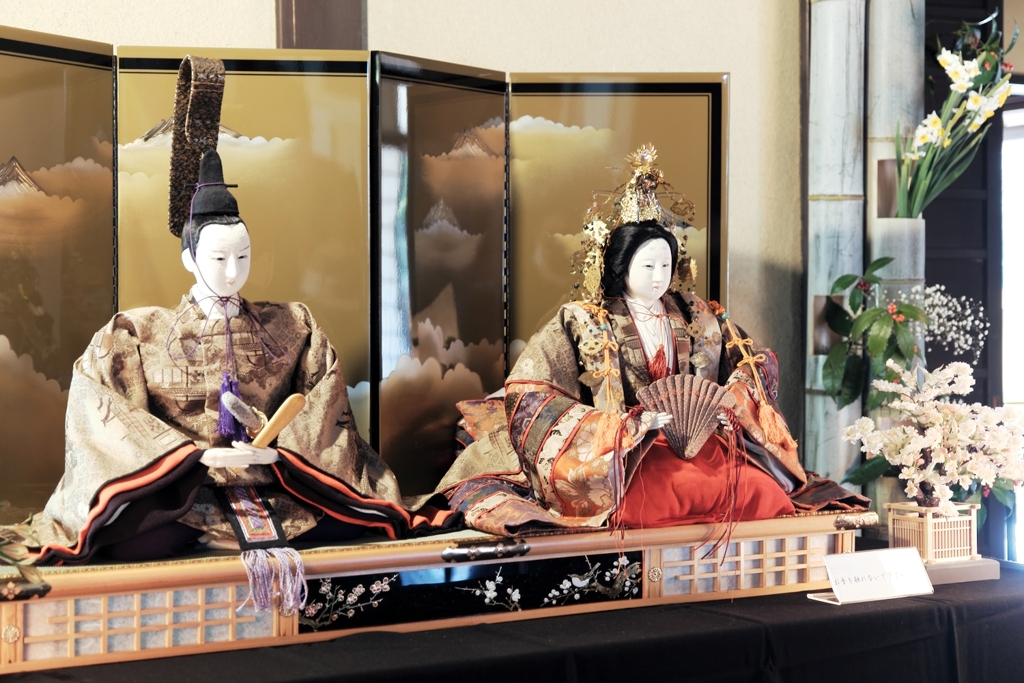 古い雛人形展示会の観覧＃１