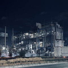 夜の工場②