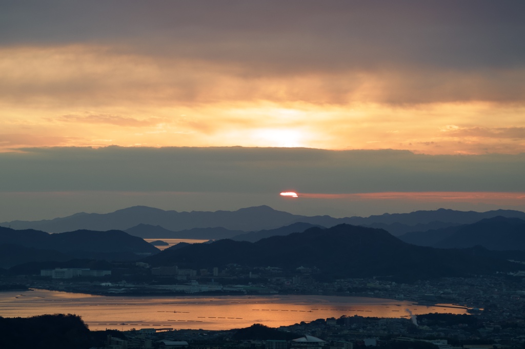 ラス日の出