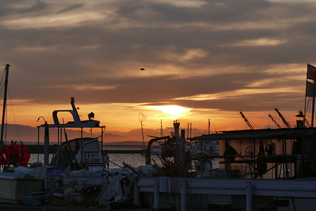 晴れ間の夕空に・・