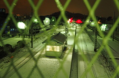 不通列車の駅ホーム