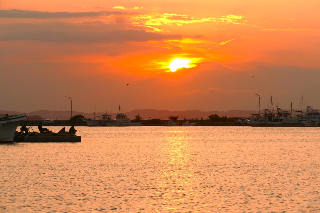 富士に隠れて…夕釣りへ