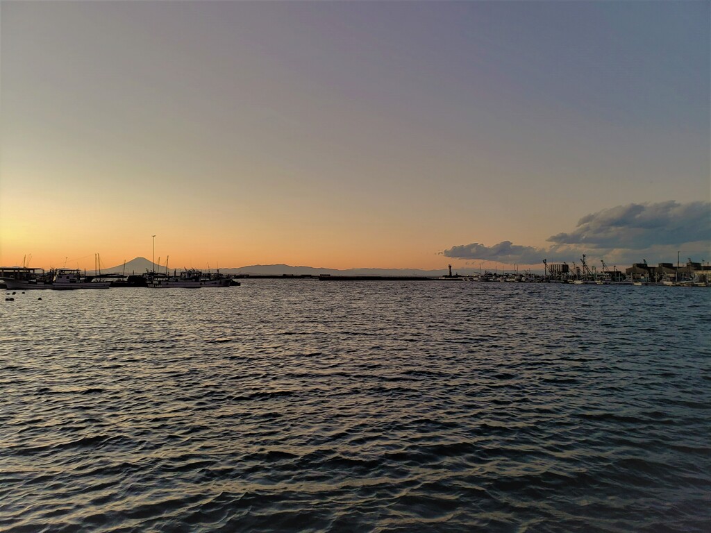 初冬の夕暮れ