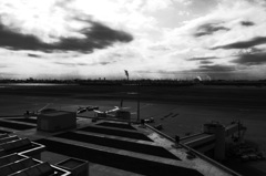空港と煙突