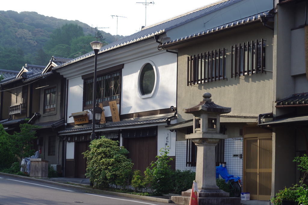 東山の朝