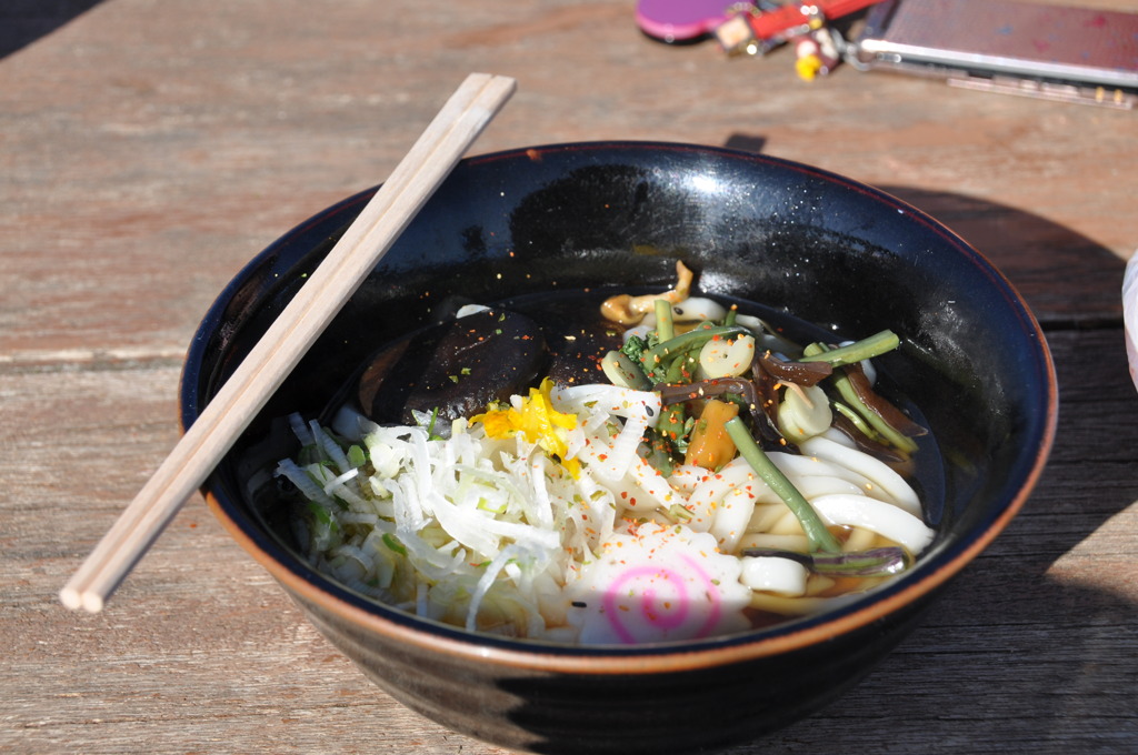 山で食べる暖かい汁物の旨さは異常