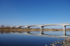 水面の橋