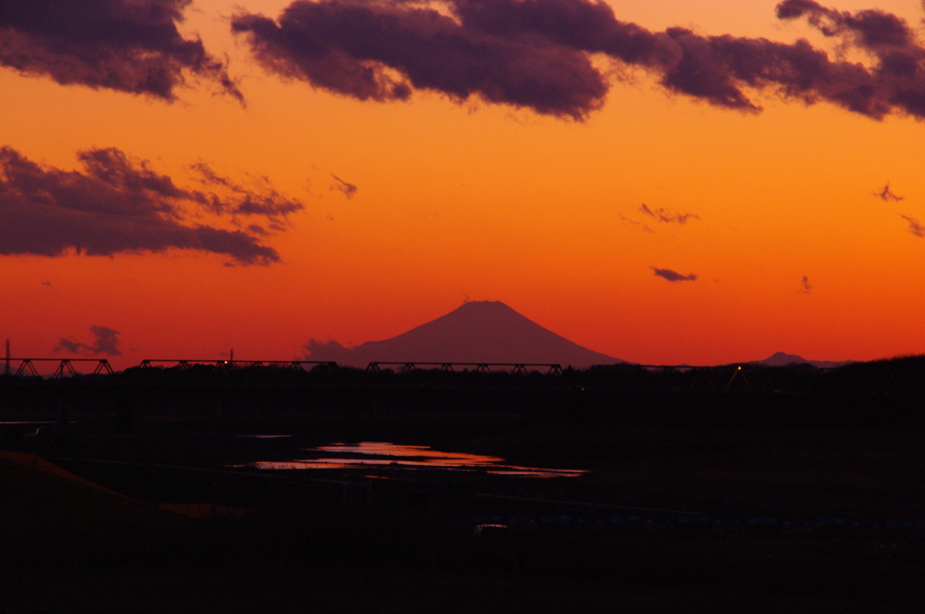 夕焼けと富士山