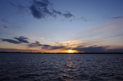 夕方、湖にて