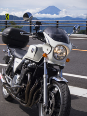 CB1100と富士山1