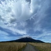 富士山　傘雲2