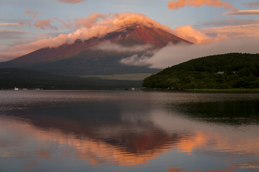 山中湖畔富士山2