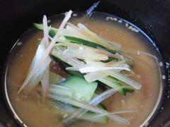 みょうがを初めて食べたー！