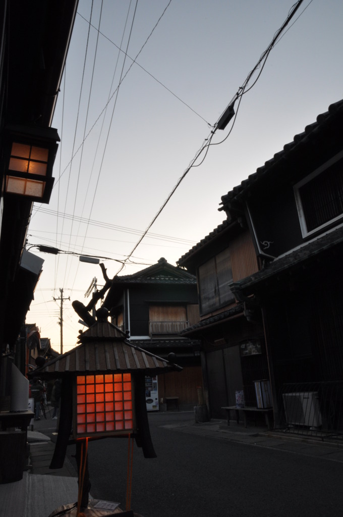 「夕焼け灯火」