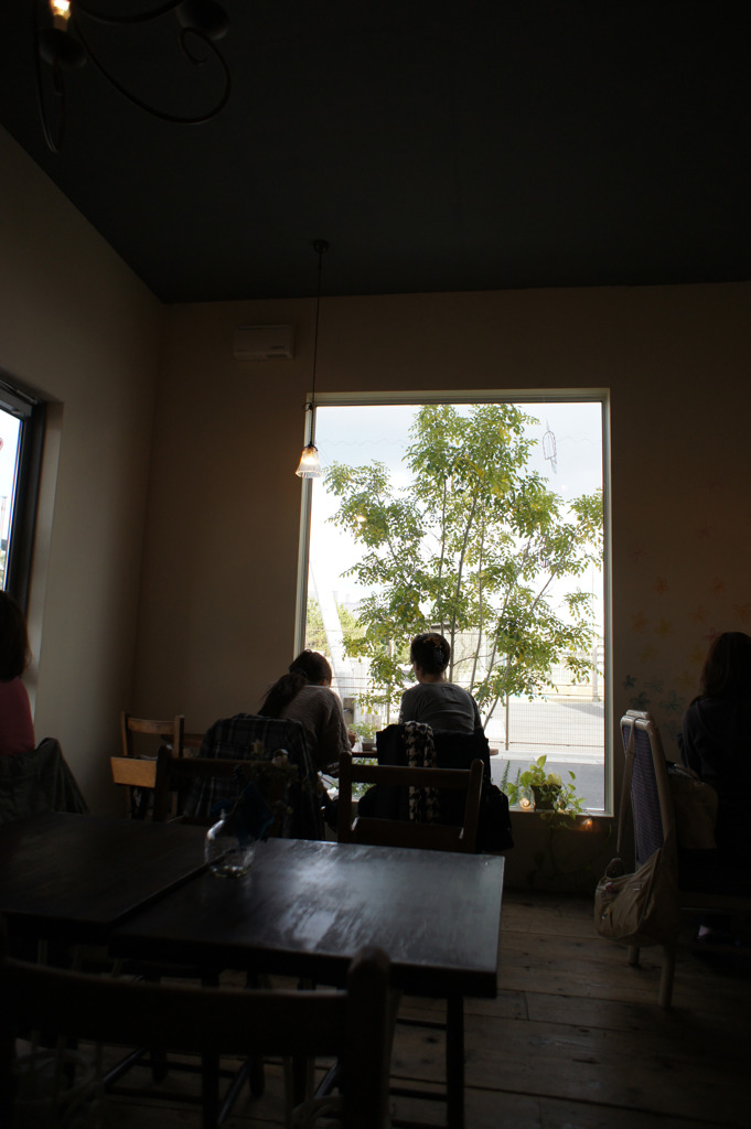 「Over The Window」