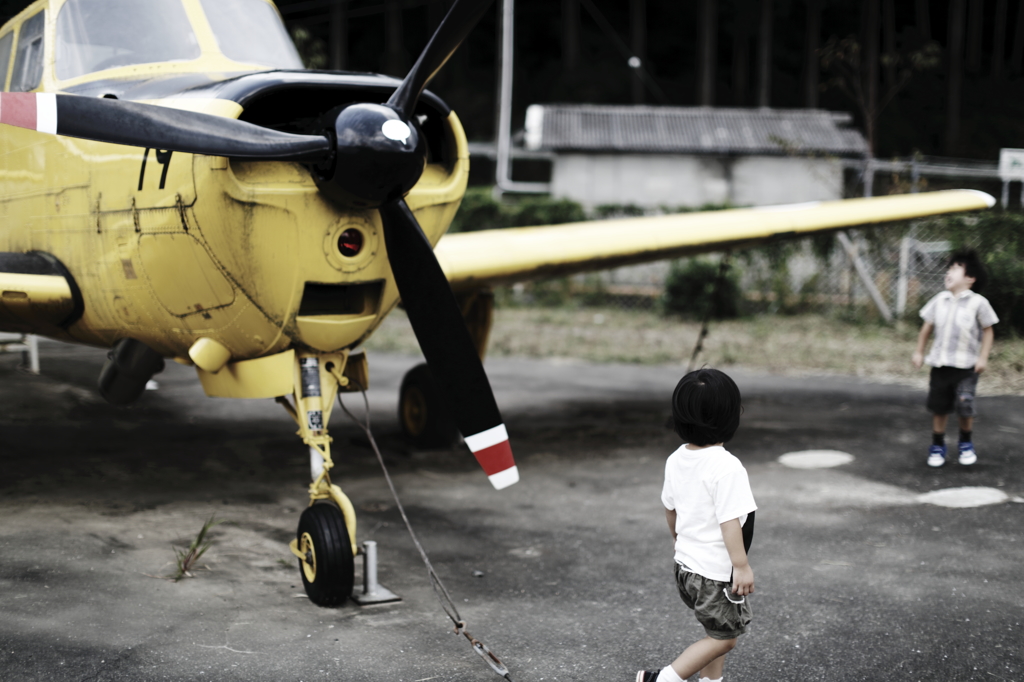 公園に飛行機