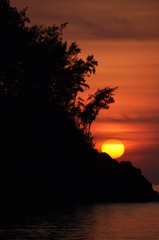 入江の夕日