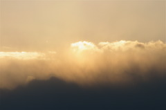 夕焼け VS 雨雲