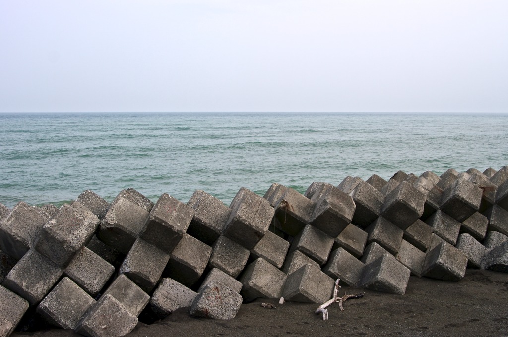 海の壁
