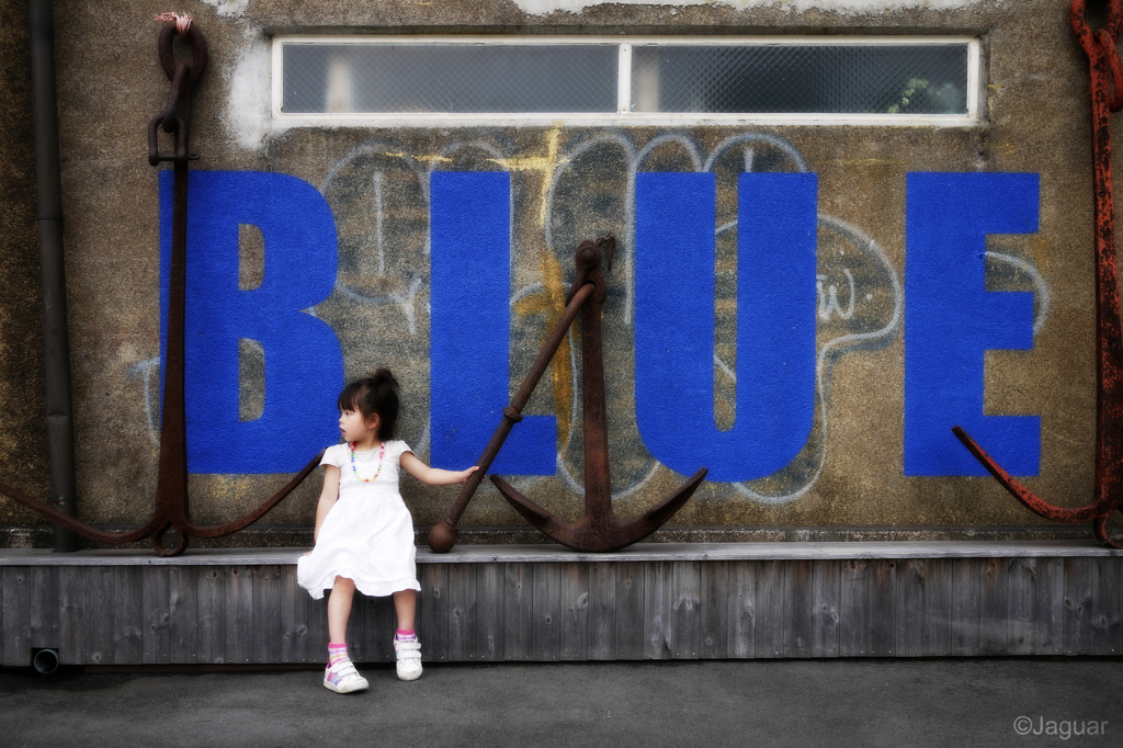 BLUE