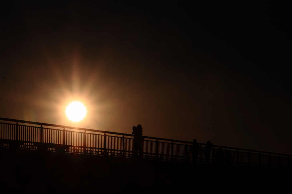 太陽と共に