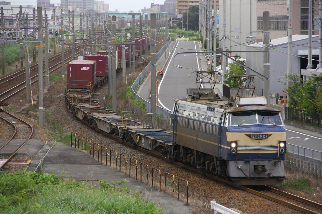 陸田跨線橋からのニーナ