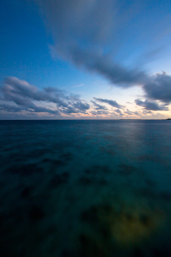 海と空の隙間に