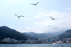 海の見える街