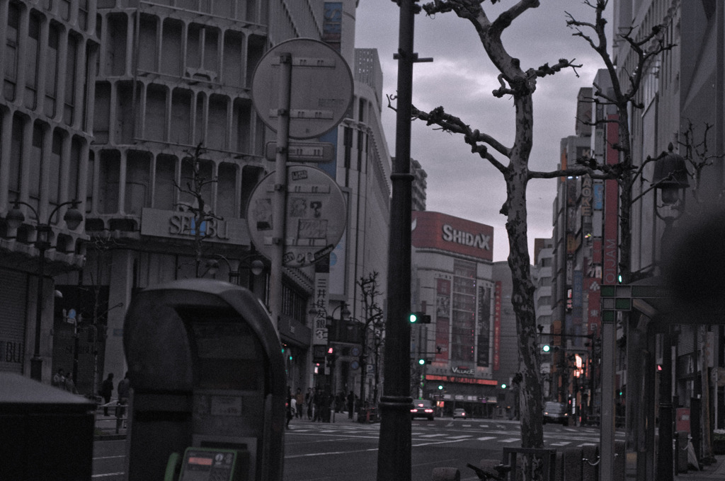 一時の静寂。