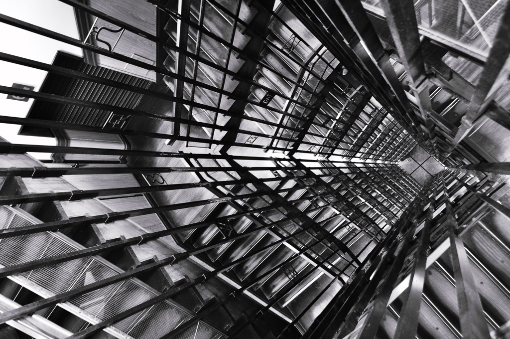 the spiral staircase（monochrome）