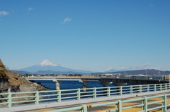 風車02富士山と中島浄水場風車（右端）
