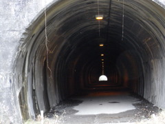 廃トンネル4