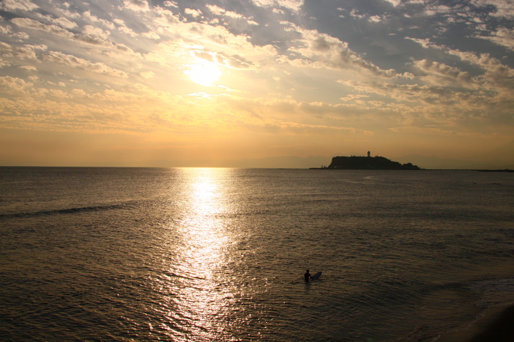 晩秋の夕暮れ　～海～