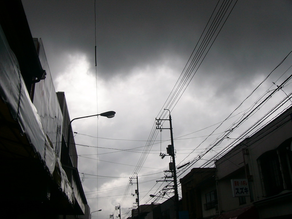 雨上がりを待ちながら