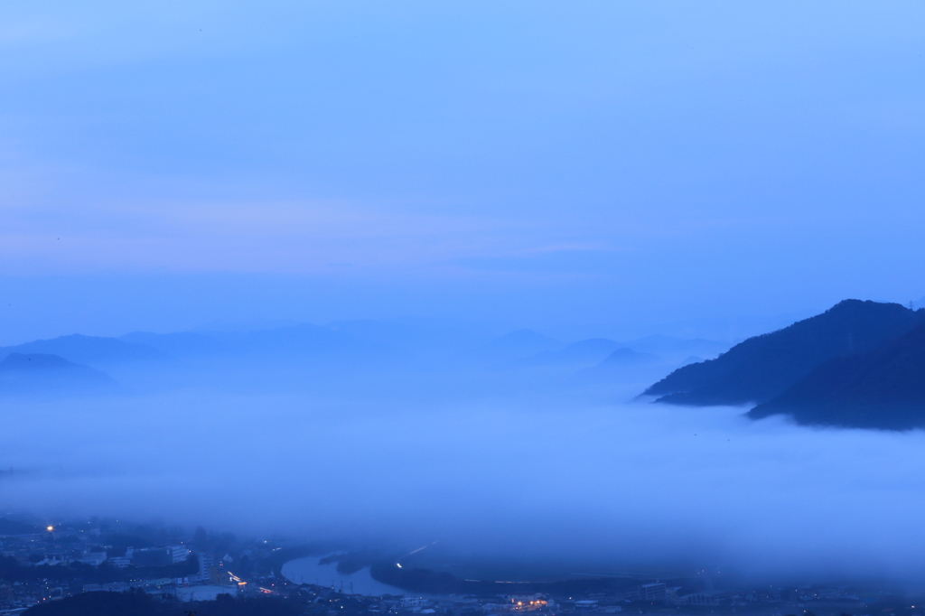 雲海の朝