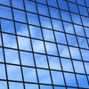 ビルごしの空