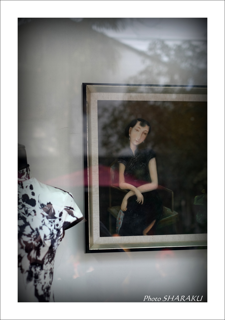 黒いチャイナドレス