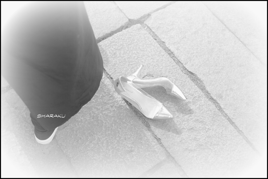 誰のハイヒール？