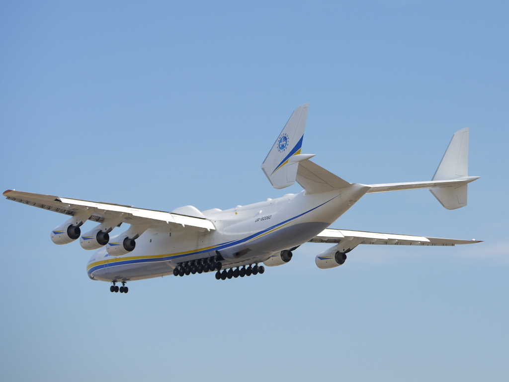 アントノフ　An-225　ムリーヤ　成田空港