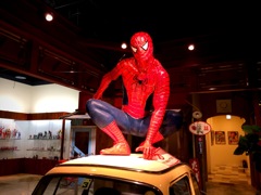 スパイダーマン参上！