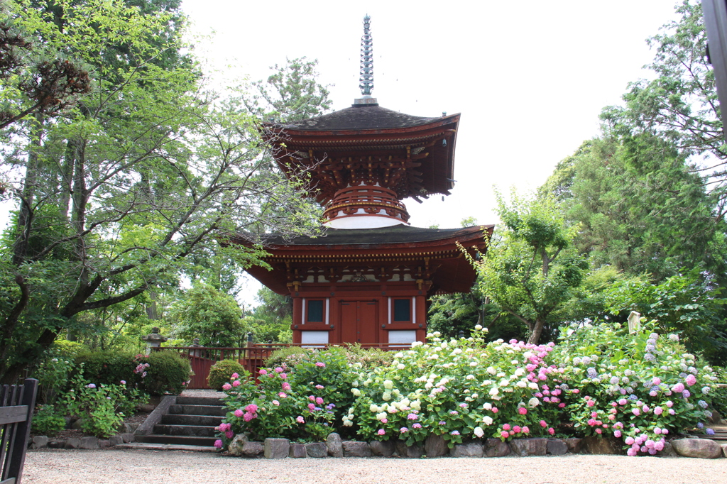 久米寺 多宝塔（重要文化財）