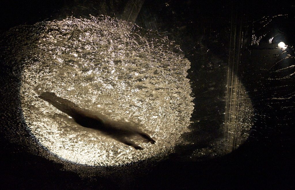 「ザバーン！」