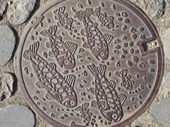 Manhole Art　-路上回遊中-