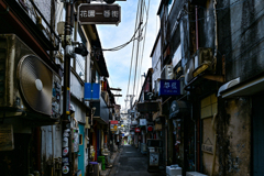 花園神社の裏手でⅢ