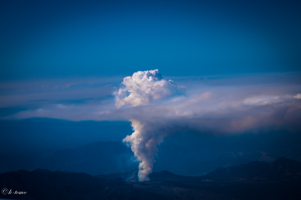 はやる気持ち＿阿蘇の噴火を見て