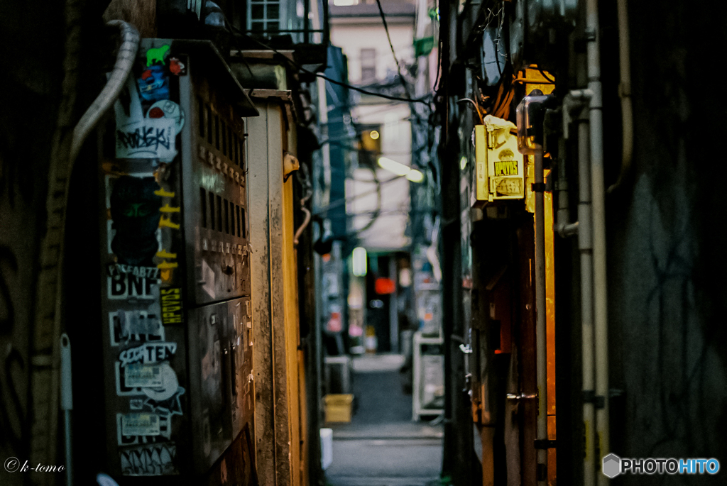 路地裏