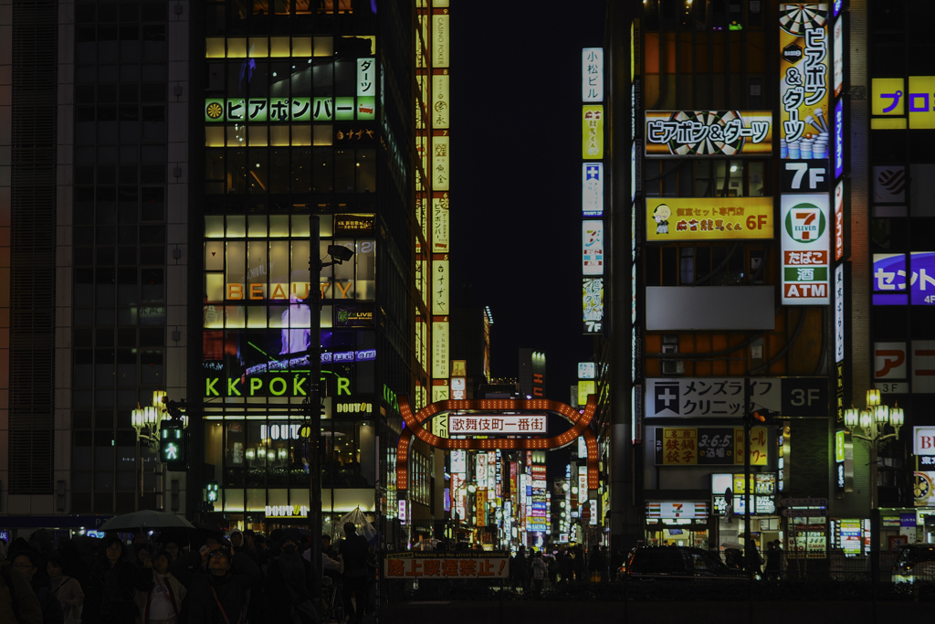 250311_新宿繁華街