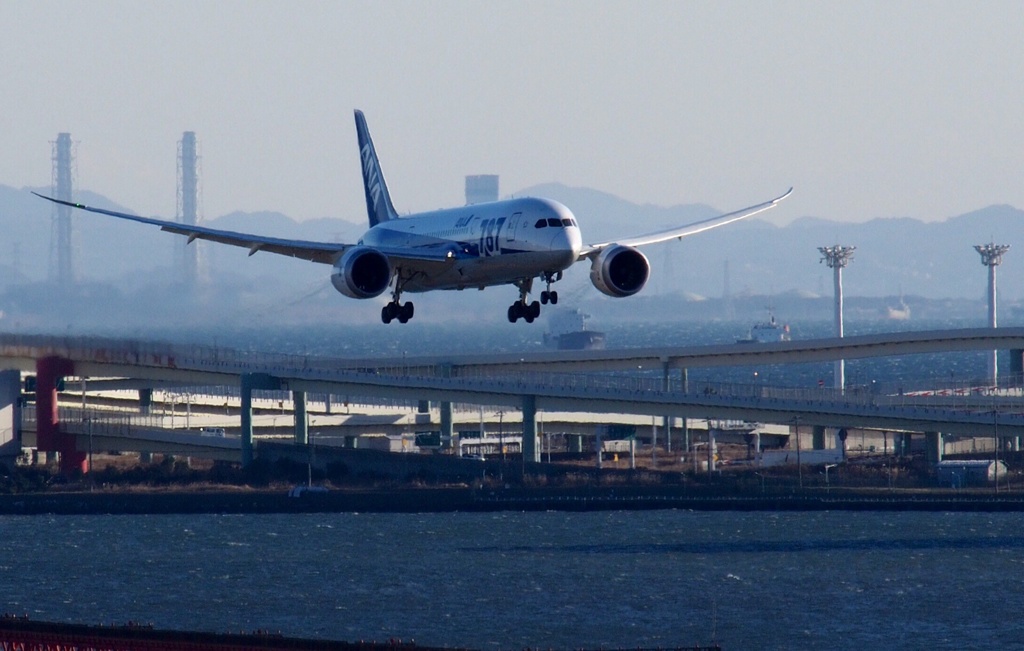 787