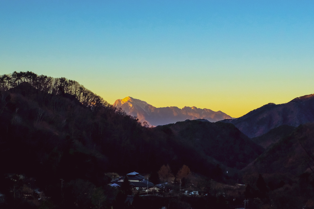 朝焼けの甲斐駒ヶ岳