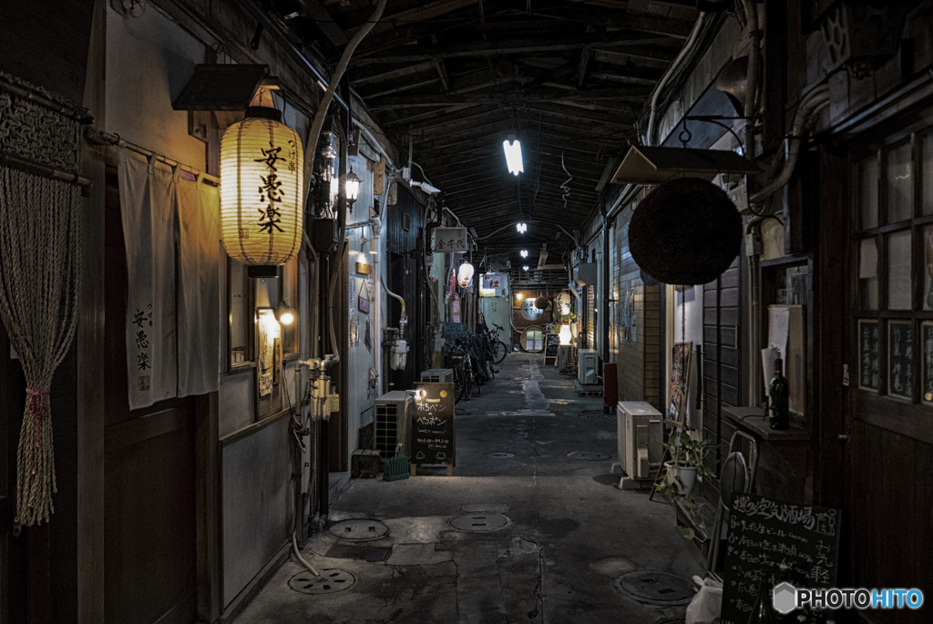 三角市場